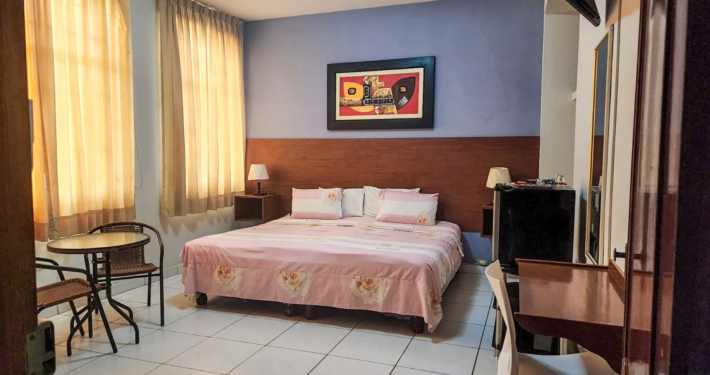 Habitación King en Hostal Fantasía